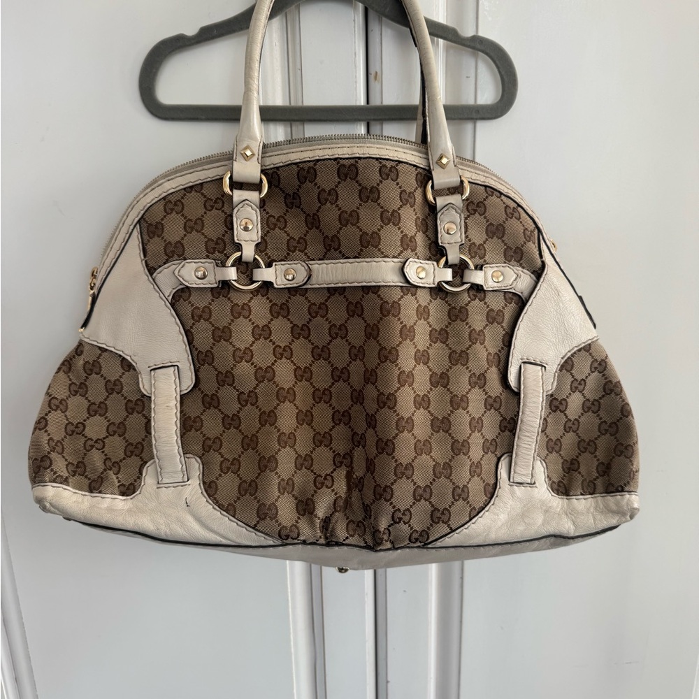 Gucci Tan and Cream Shoulder Bag